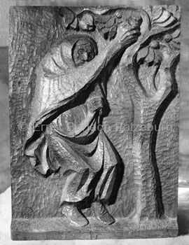 Barlach Foto - Die Apfeldiebin - Holz - H 45cm